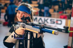 Talentovaná lea tomášková odhaľuje zákutia streľby