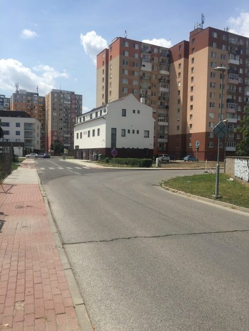 feketeházyho ulica je vyrovnaná