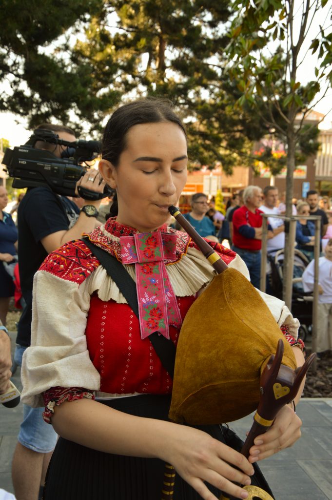 folklorny večer