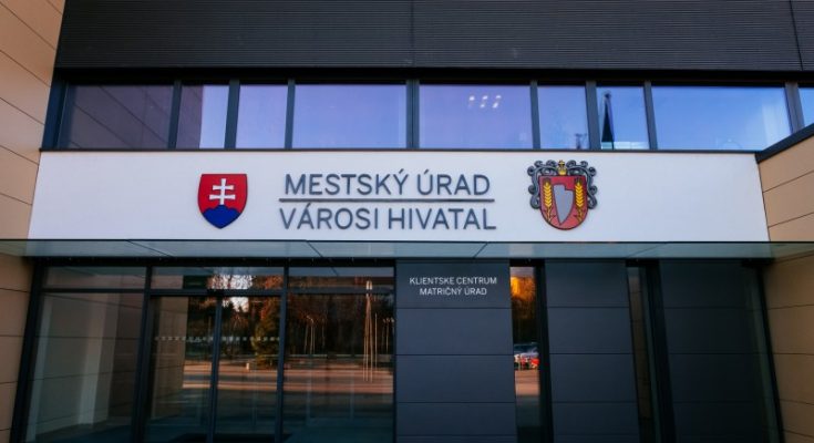 zasadnutie šaľa