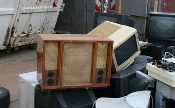 Elektronický odpad šaľa